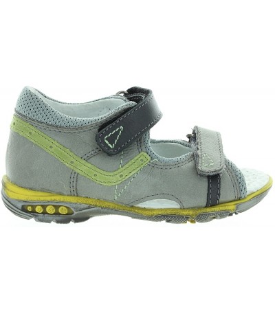 Foot treatment shoes for children that are proper