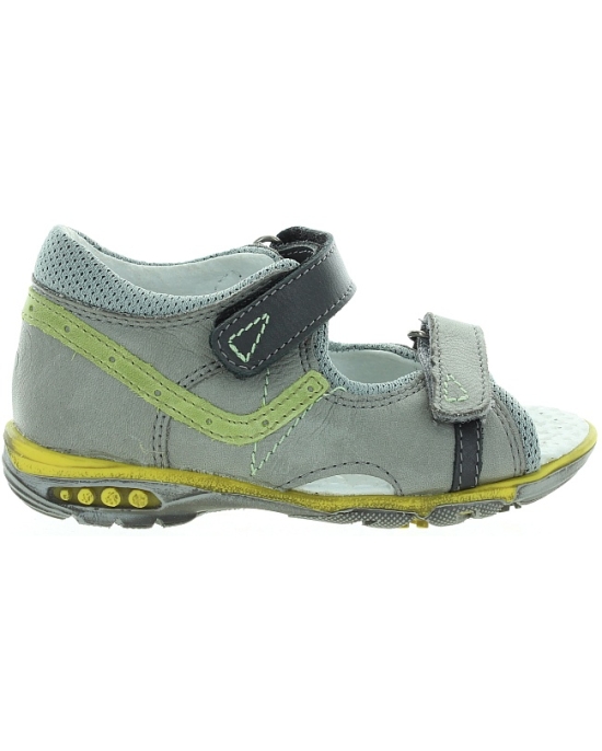 Proper foot treatment ankle shoes for children 