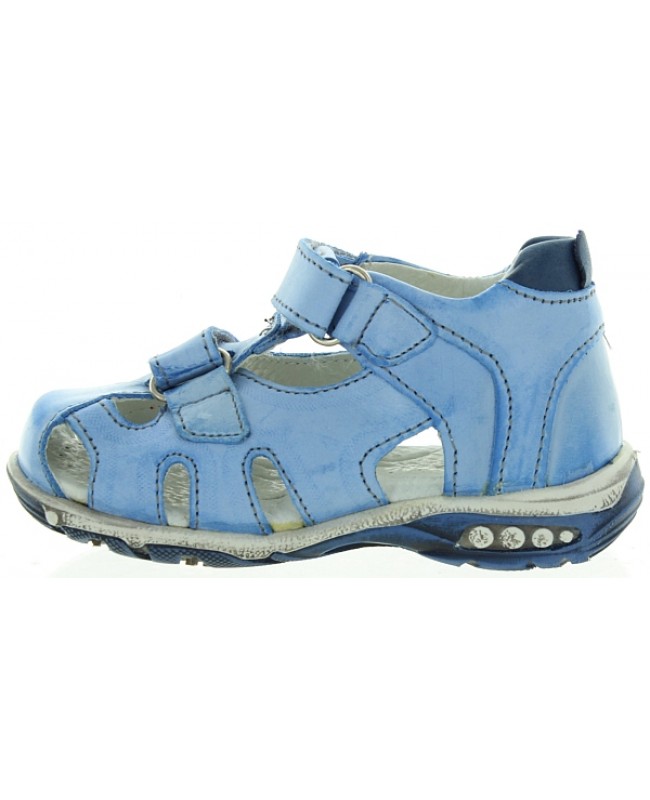 Boy with flat feet best wide sandals 