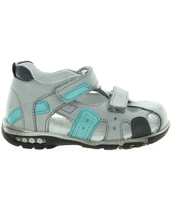 Sandals for a boy for tip toe