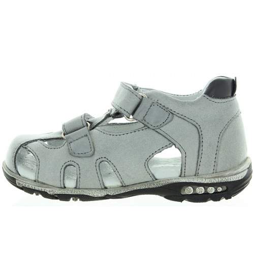 Sandals for a boy for tip toe