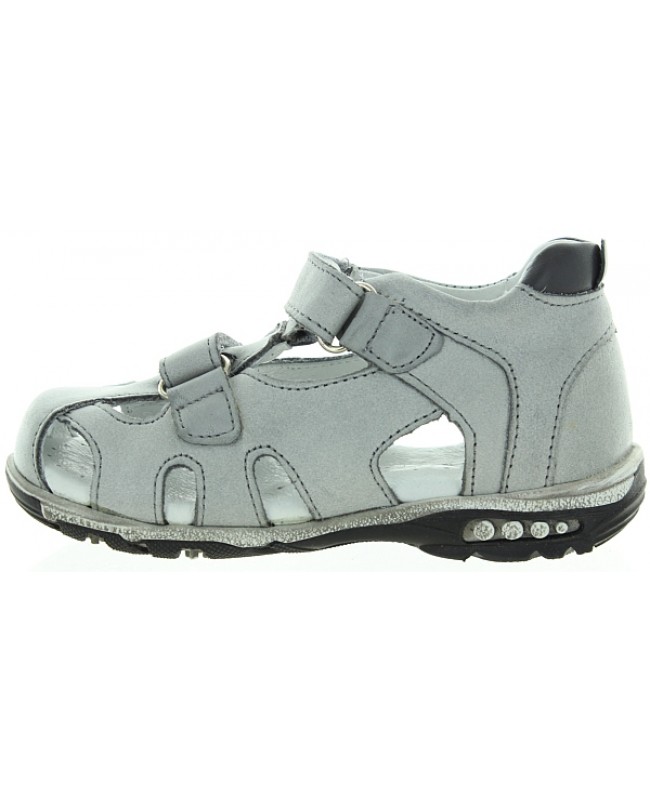 Sandals for a boy for tip toe