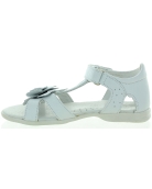 Leather sandals for pigeon toed child 