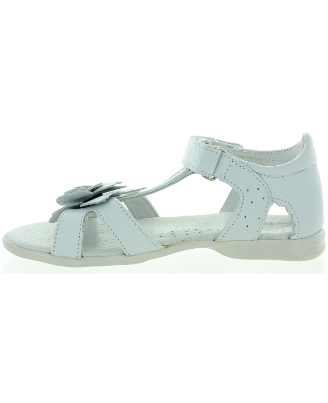 Pigeon toed child leather sandals 