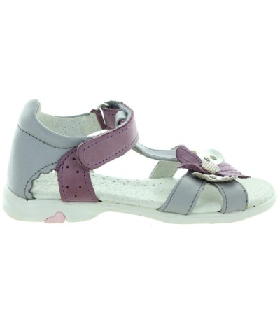 Closed back girls sandals with proper support 