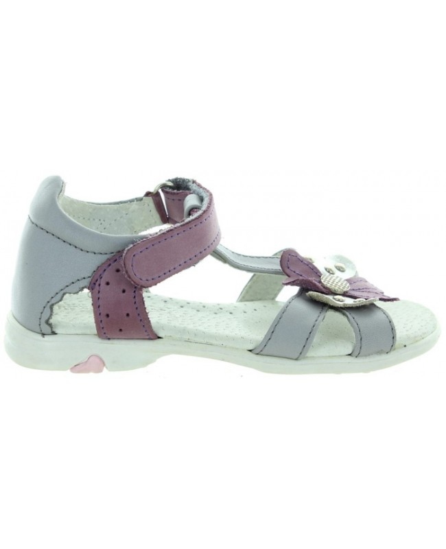 Closed heel sandals for proper support with high back 