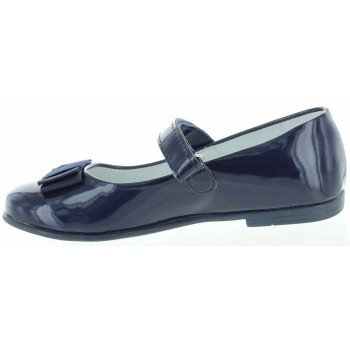 Leather school shoes for a girl in navy patent leather 