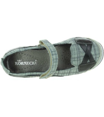 Shoes for problem feet that are special for girls 