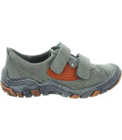 Child sneakers with special support and good arches