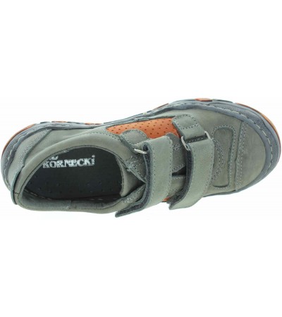 Speciality sneakers with best foot support 