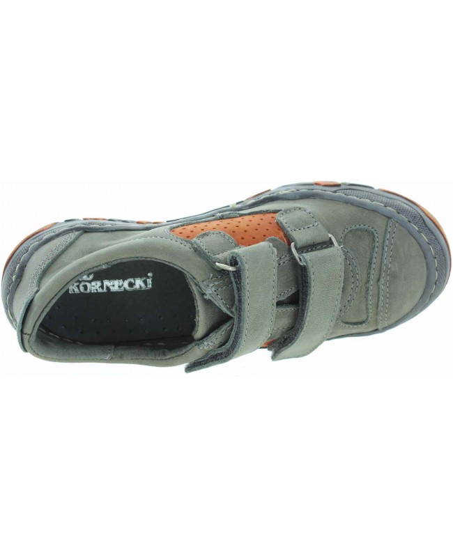 Speciality sneakers with best foot support 