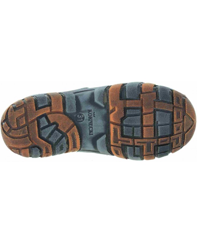Speciality sneakers with best foot support 