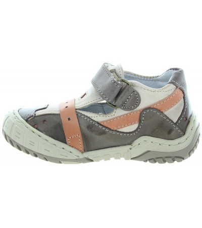 Shoes for toddlers with high backs