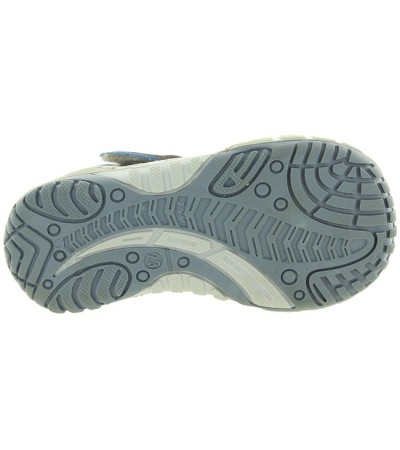 Foot forming shoes that support foot in kids 