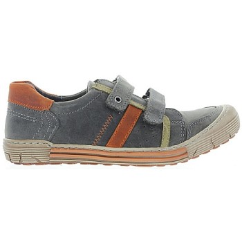 Sneakers with arch for teen boy