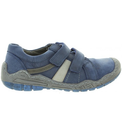 Sneakers for boys with flat feet that are European