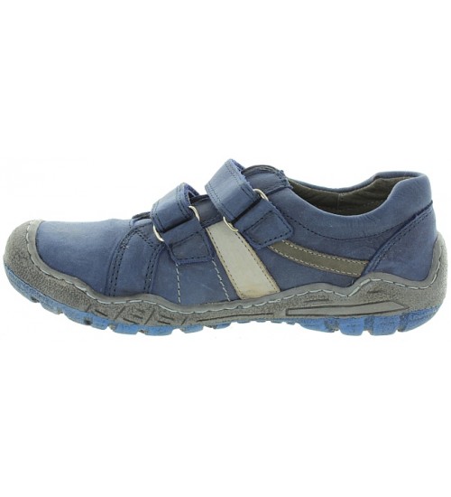 Sneakers for boys with flat feet that are European