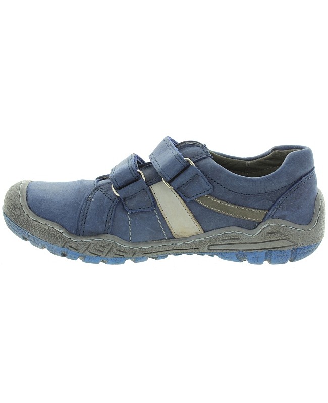 Sneakers for boys with flat feet that are European