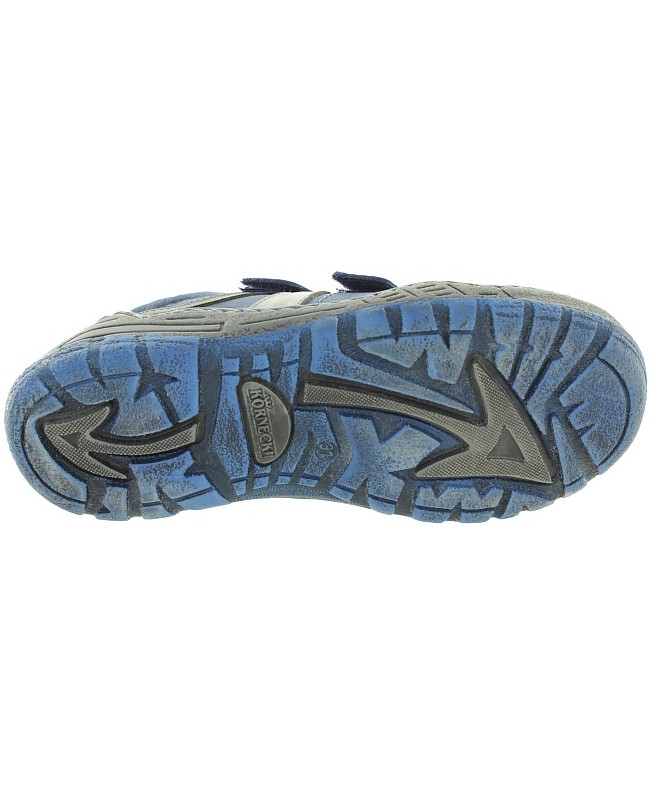 Sneakers for boys with flat feet that are European