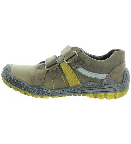 Child to help walk straight best shoes 