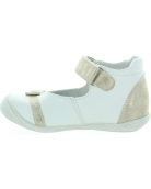 White dress shoes for a girl with good arch support