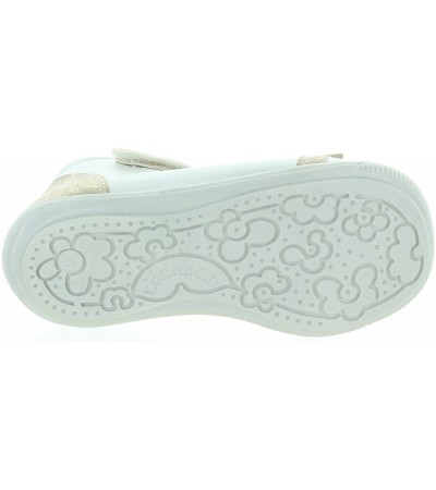 Good arch support white dress shoes for a child