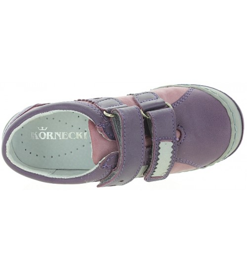Good arches narrow sneakers for girls 