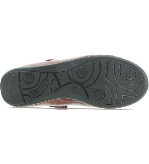 Dress shoes in red leather with good support 