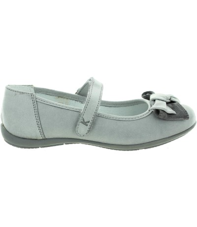 Best kids shoes to correct their feet