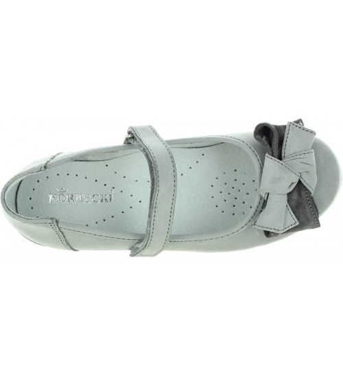 Shoes to correct their feet best for kids
