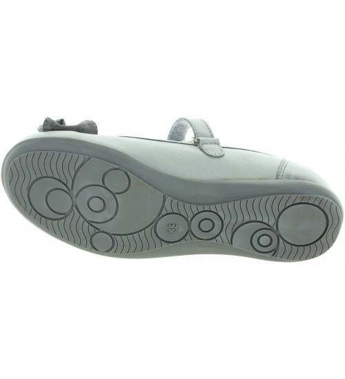 Shoes to correct their feet best for kids