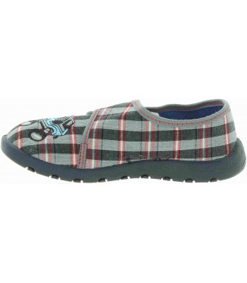 Shoes for a boy that is pigeon toed indoor