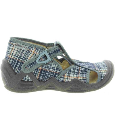 Child slippers with proper ankle support 