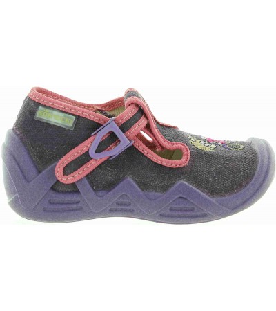 House shoes for a child from Europe in purple color 