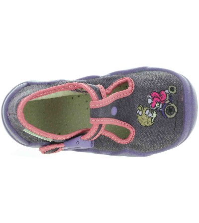 House shoes for a child from Europe in purple color 