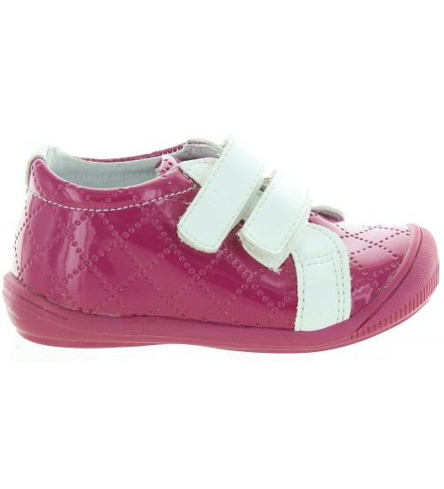 Child ankle high sneakers 