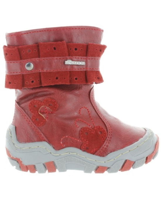 Soft sole baby winter red boots with wool that are waterproof form Europe