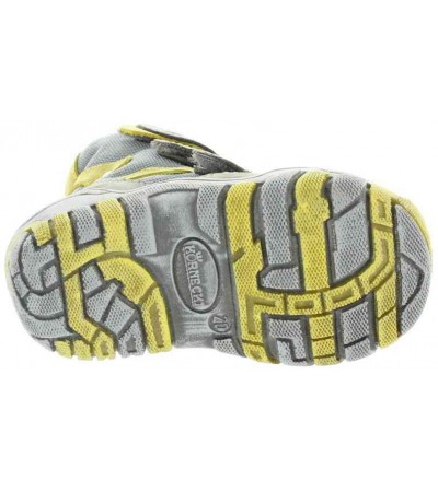 Good arch for a toddler snow boots 