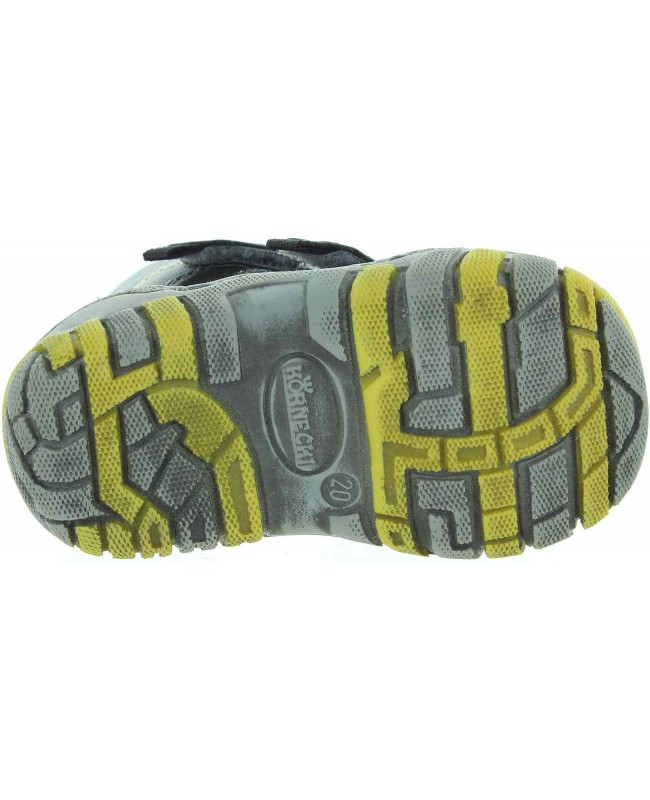 Support shoes for a baby foot 