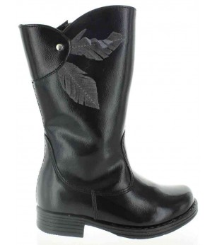 Kuria Black