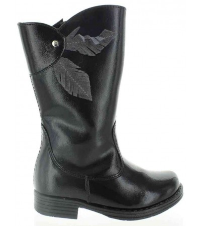 Waterproof snow black kids boot that are fashionable 