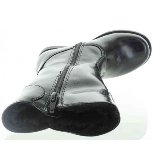 Waterproof snow black kids boot that are fashionable 