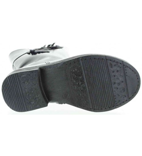 Waterproof snow black kids boot that are fashionable 