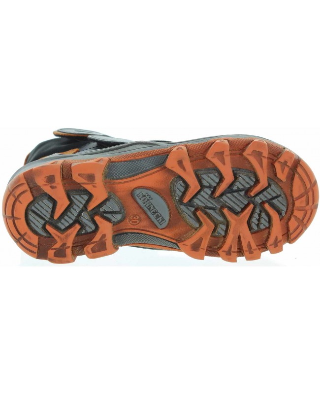 Boots effective for child pronation 