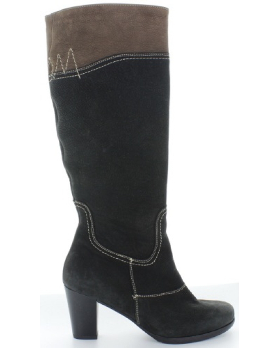 Durable low heel female black boots
