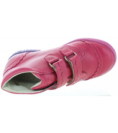 Support boots for flat feet with best arch