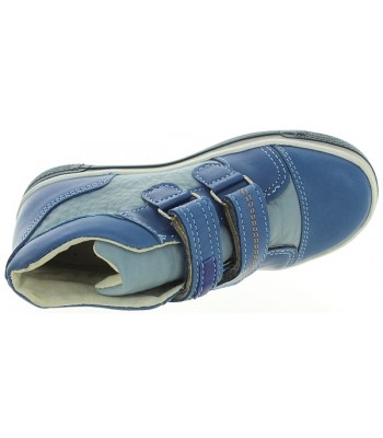 Insole shoes for a child with high arch