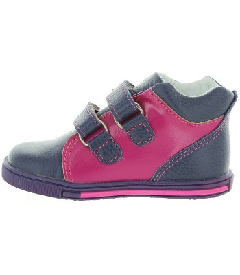 Baby soft walkers with heel support 