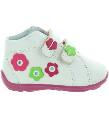 Laneka White