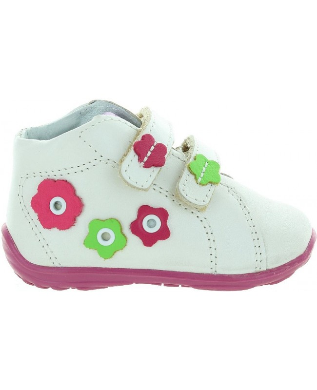 Laneka White